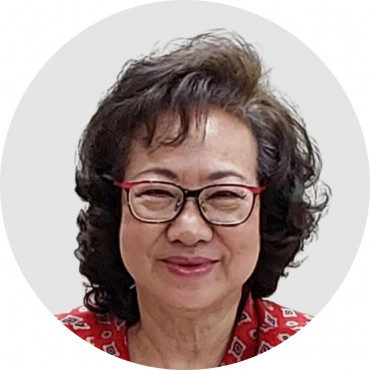 Elaine Pang